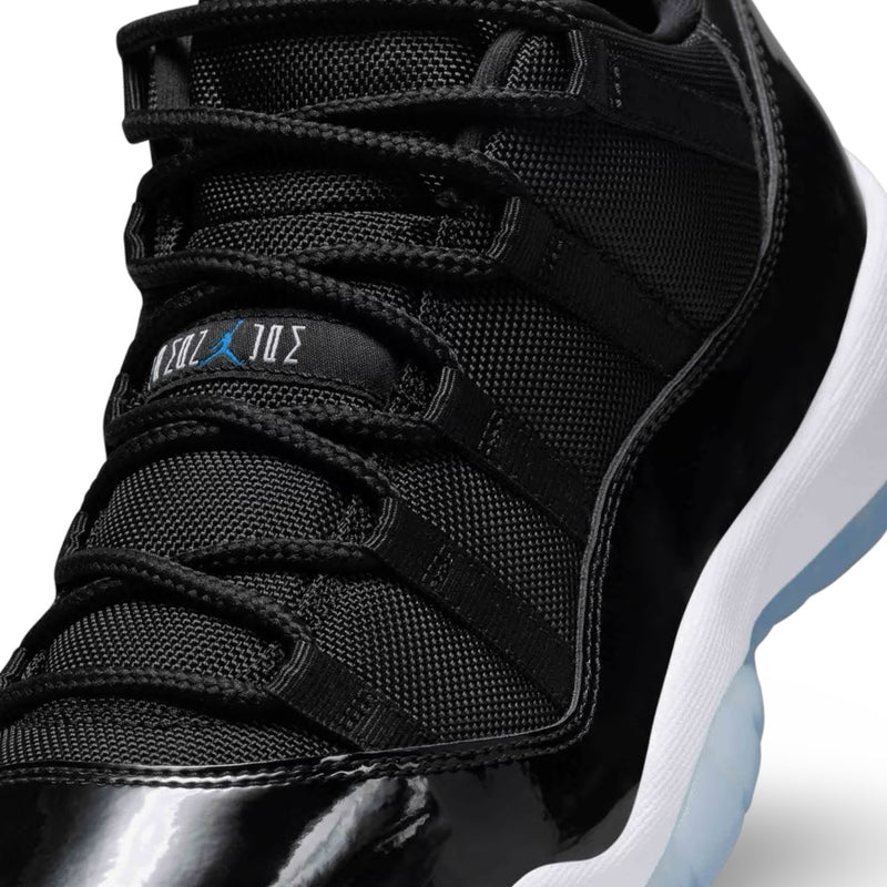 Nike Air Jordan 11 Retro Low 'Space Jam' (24)